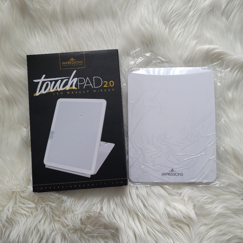 NEW Impressions Vanity Touchpad 2.0 LED Makeup Mirror